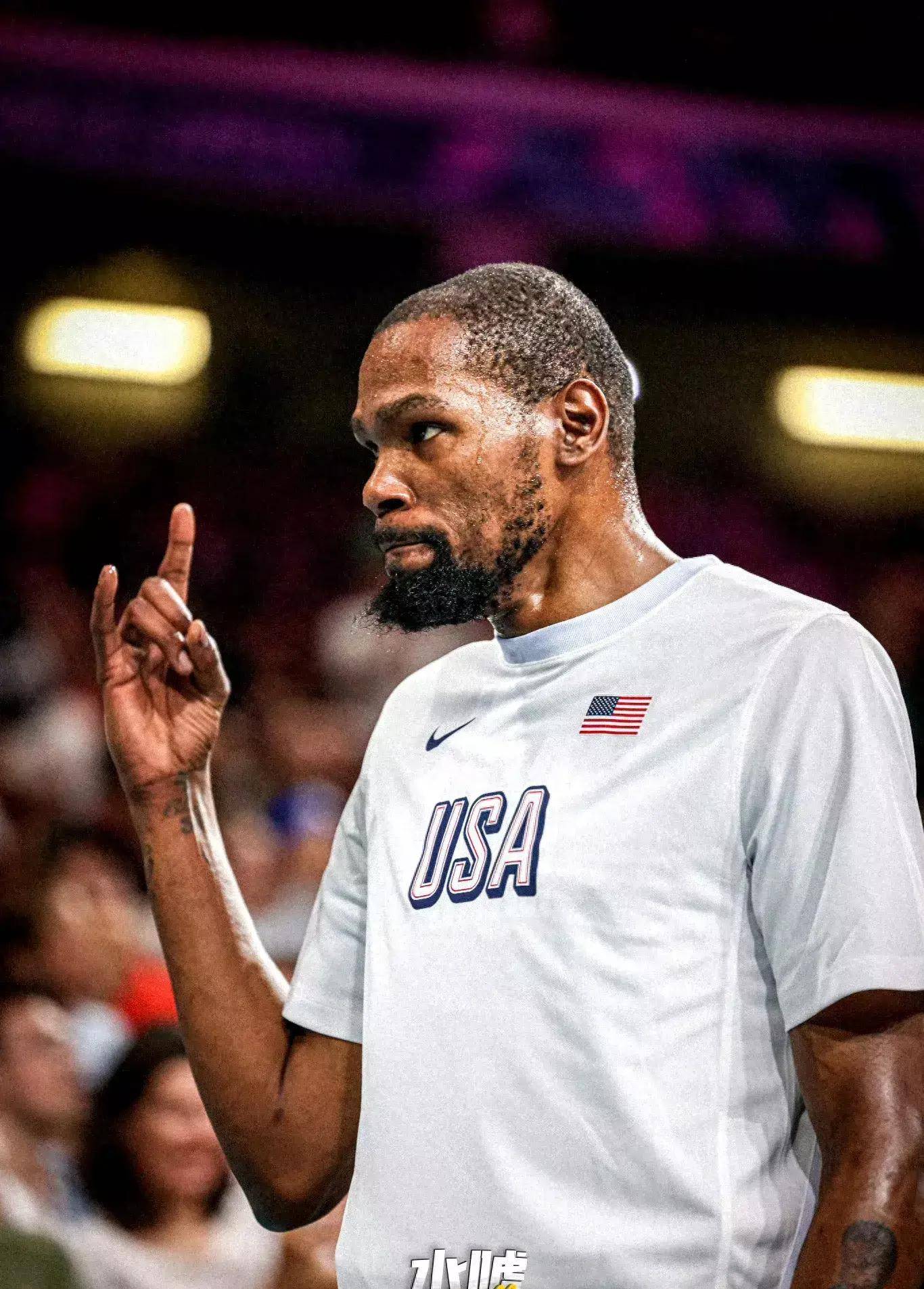 律框架里 律框架里